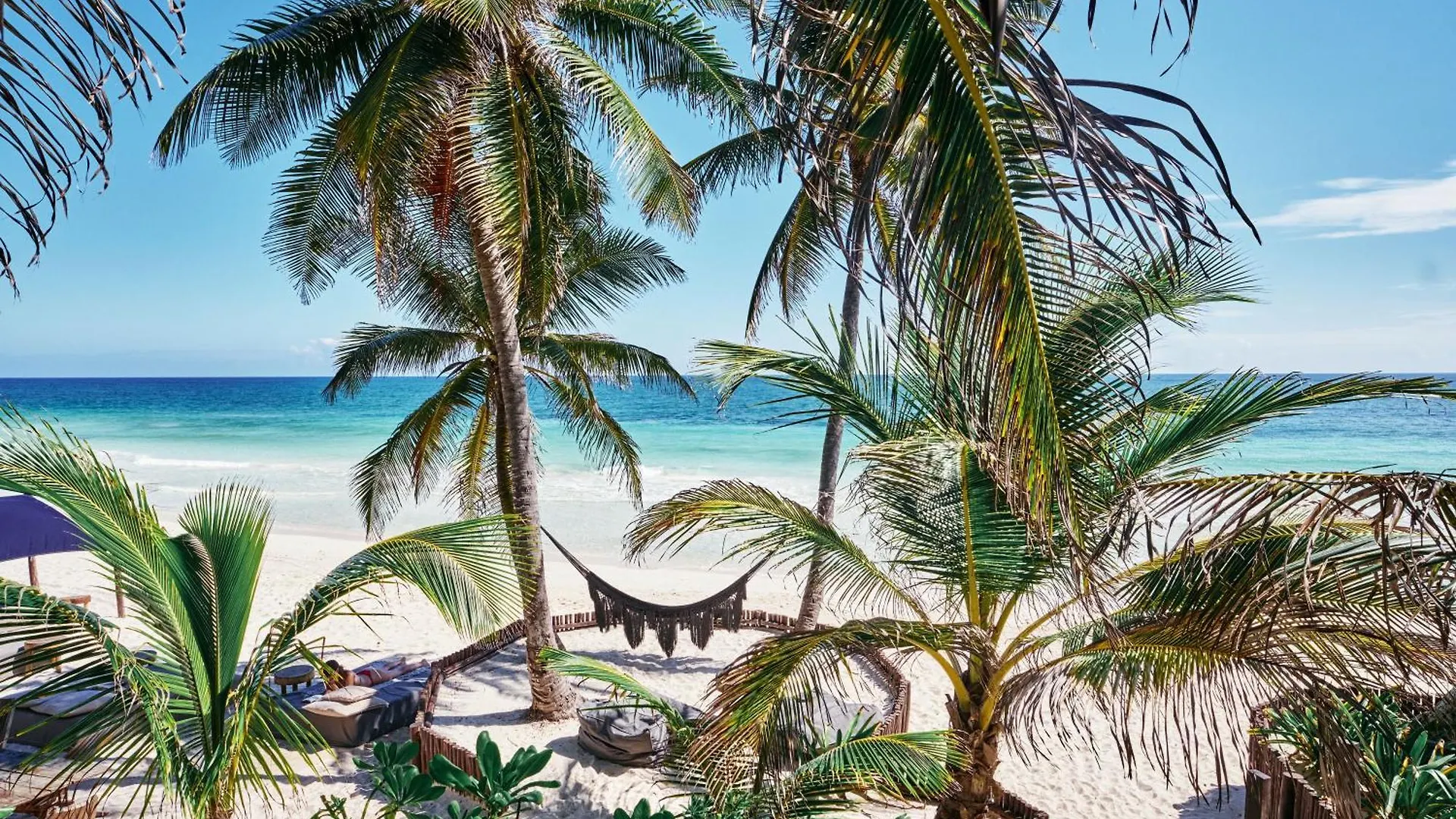 Libelula Tulum Beachfront Hotel